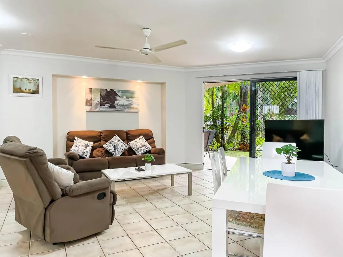 **** Aparthotel Trinity Links Resort Cairns Australia